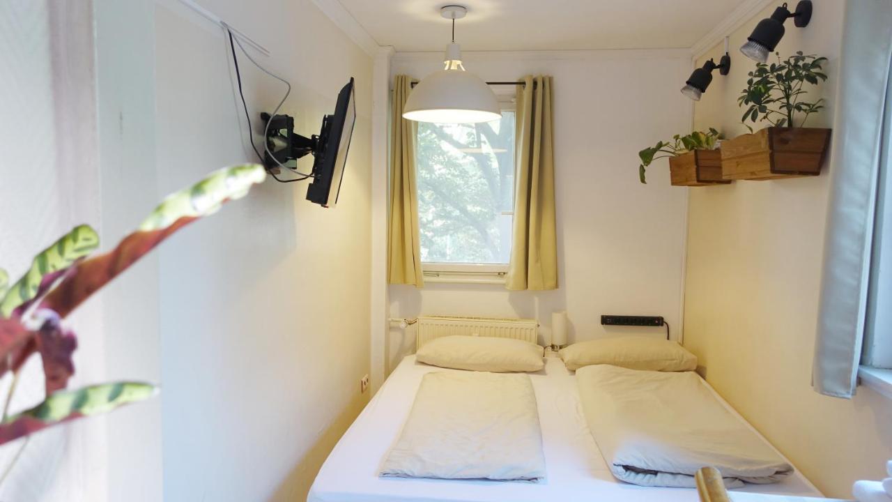 1 Zimmer In Wohngemeinschaft, Netflix, Premium Kabelfernsehen, Kueche * Berlin