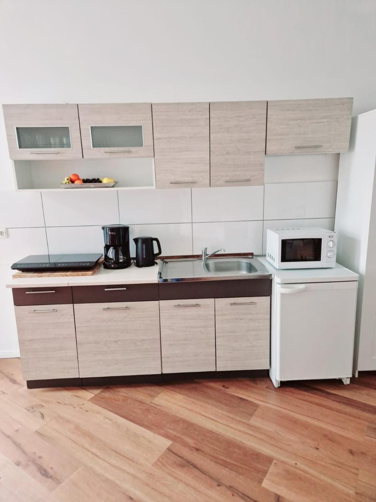 Apartment City Studio For 4, Near Sonnenallee *