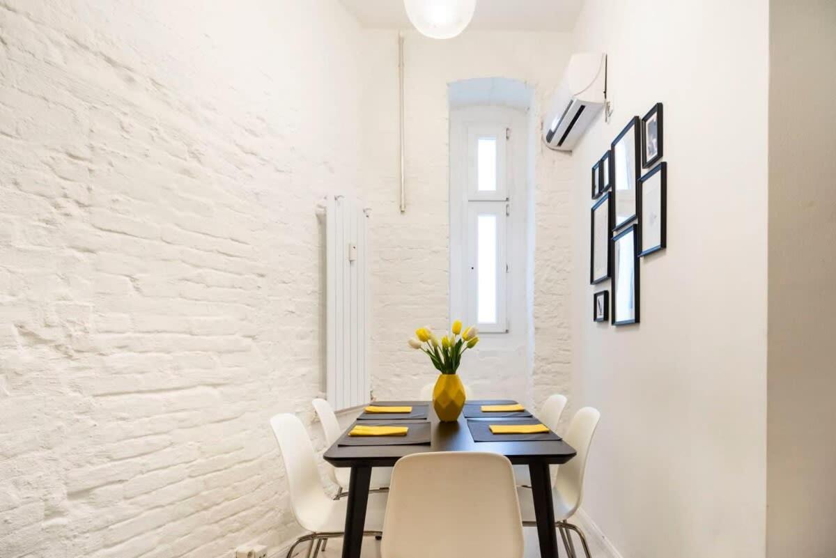 Lejlighed Cosy Three Br Two Bth Ac Self Checkin Street Parking *
