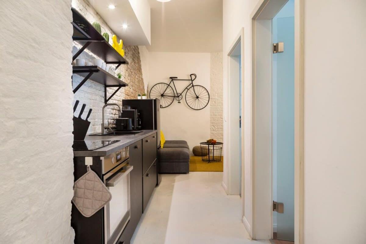 Lejlighed Cosy Three Br Two Bth Ac Self Checkin Street Parking