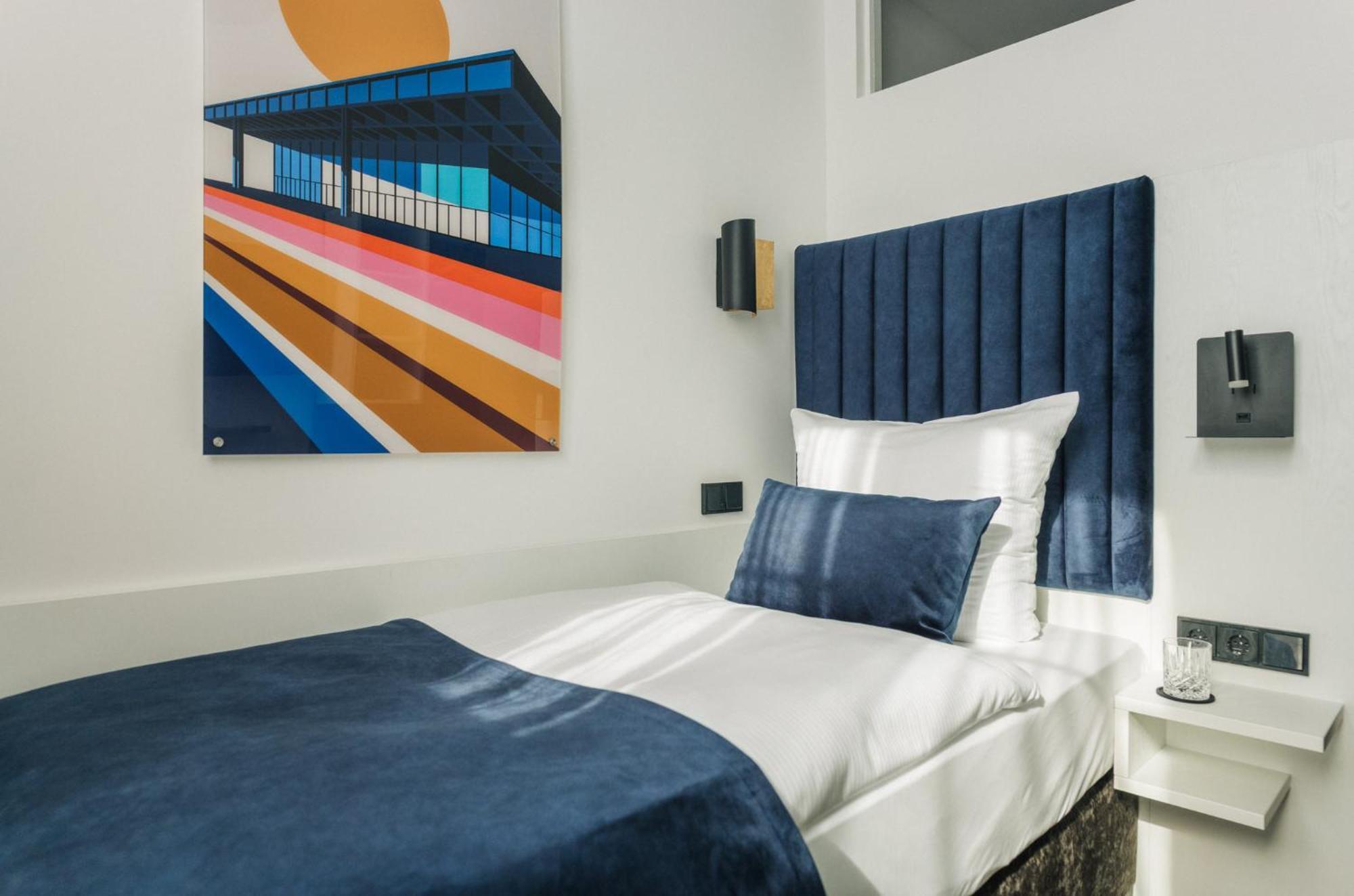 Homaris East Side Hotel 3*
