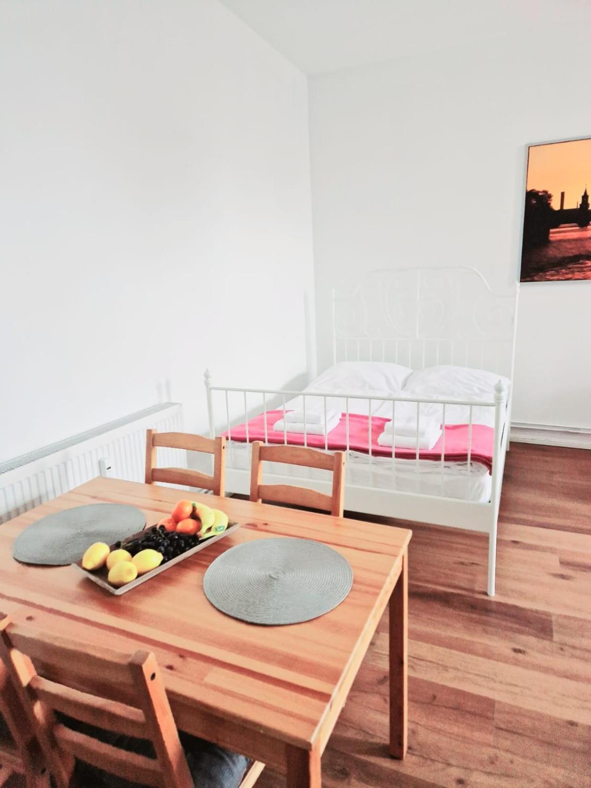 Apartment City Studio For 4, Near Sonnenallee *