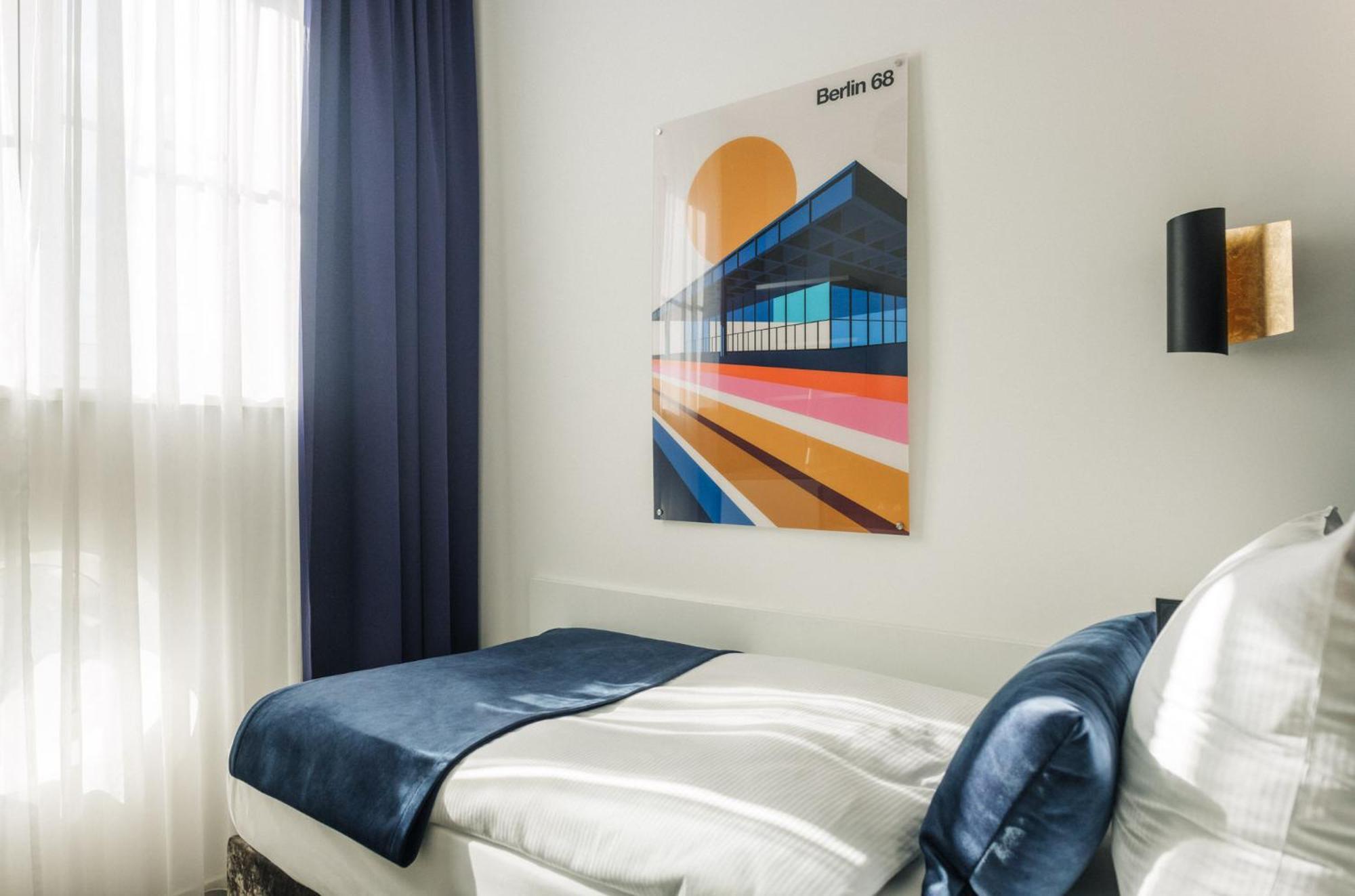 Homaris East Side 3*