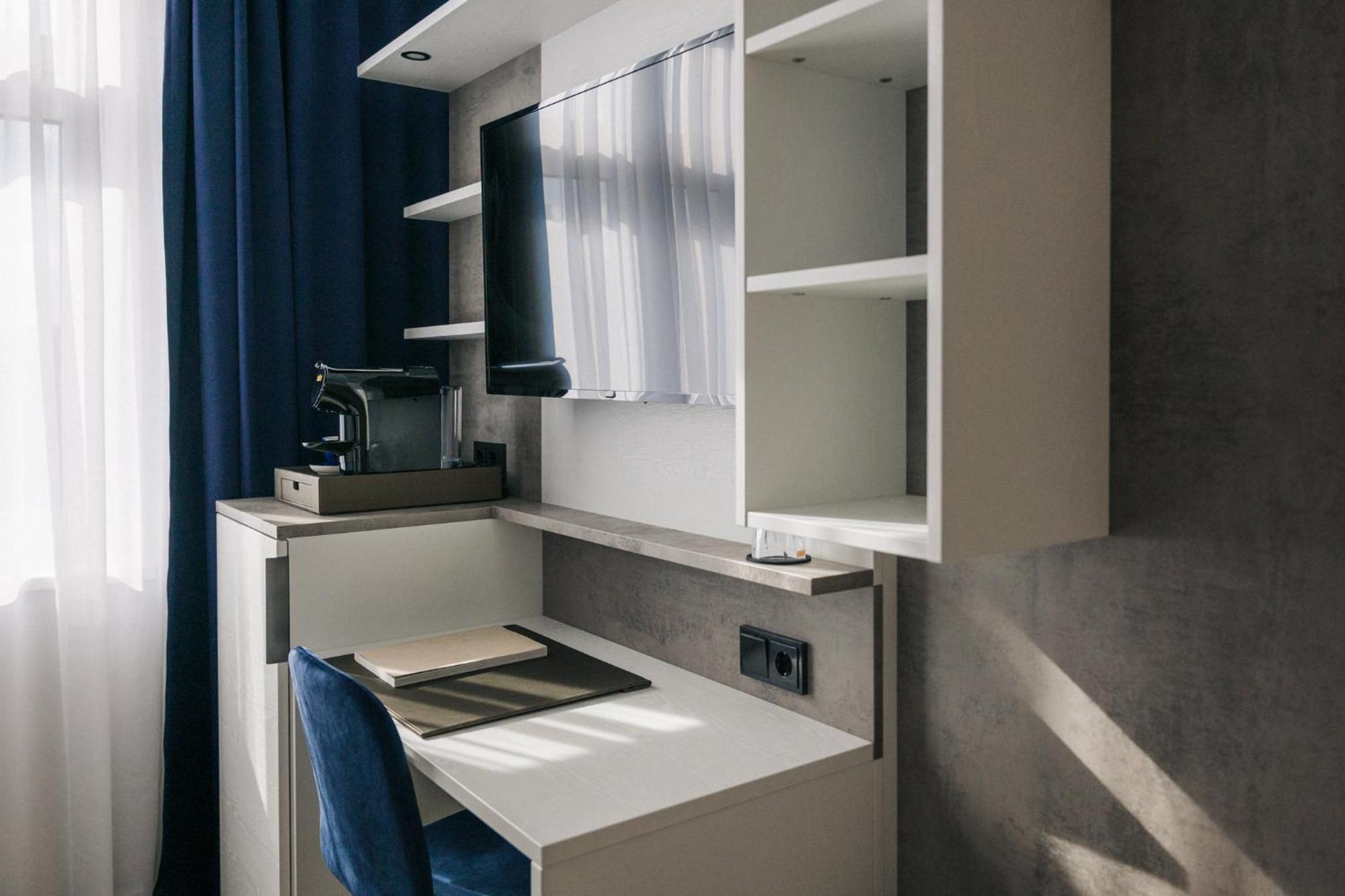 Homaris East Side Hotel 3*
