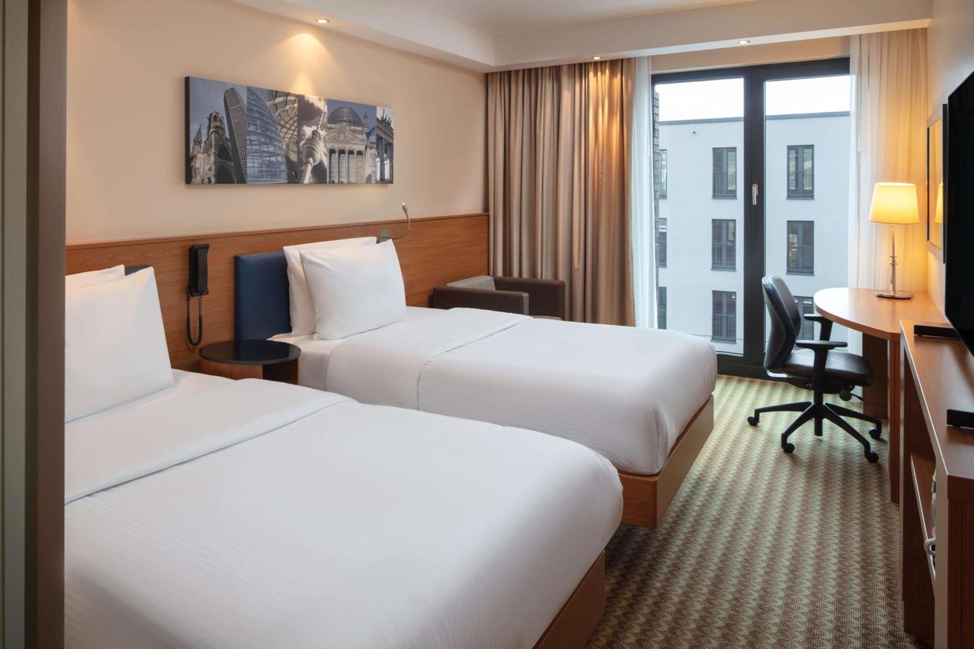 Hampton By Hilton West Berlin