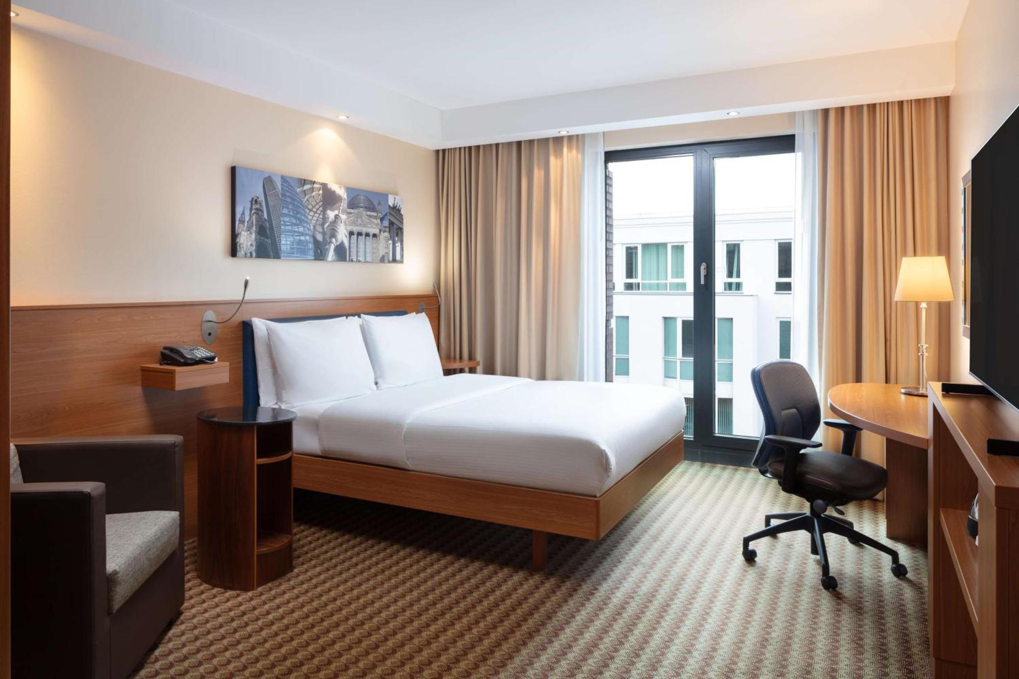 Hampton By Hilton West 3* Berlin