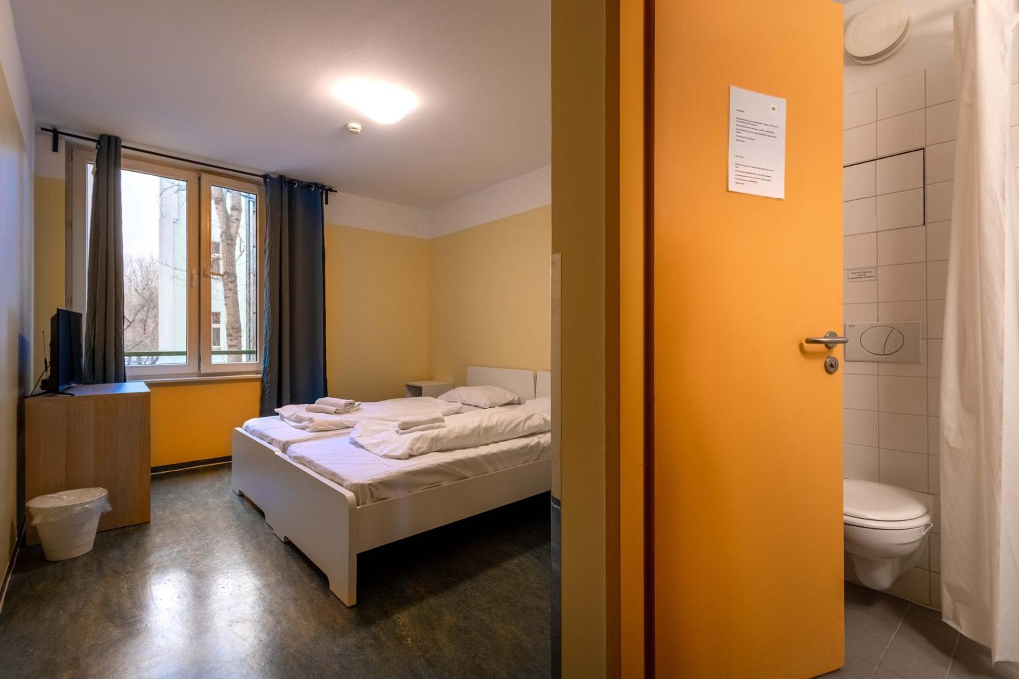 Pegasus Hostel *