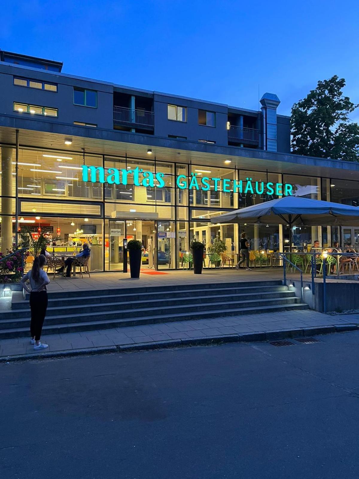 Hostel Martas Gaestehaeuser Hauptbahnhof *