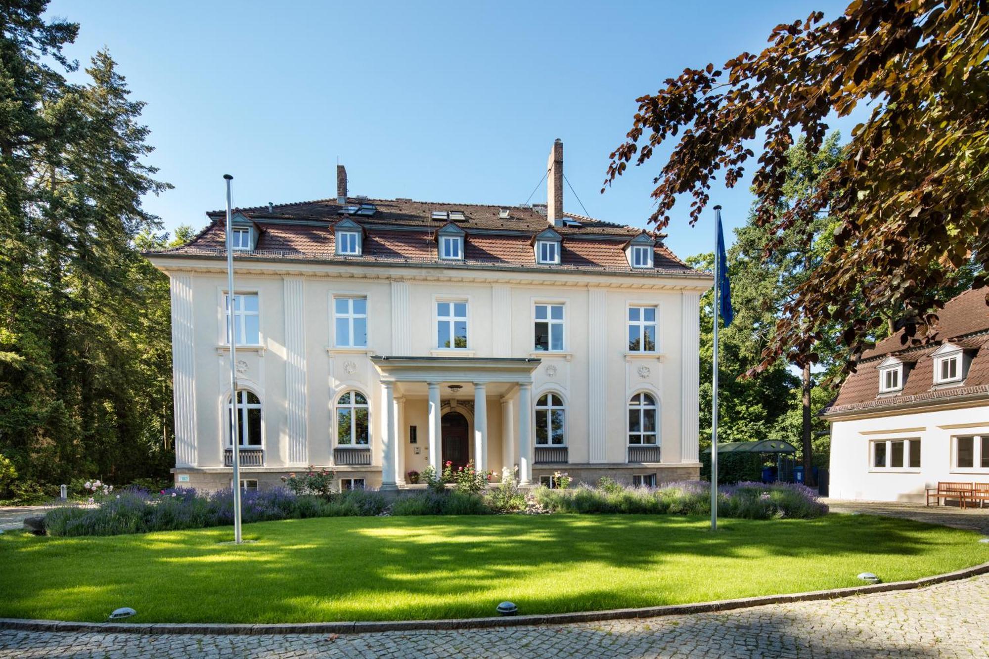 Europaeische Akademie