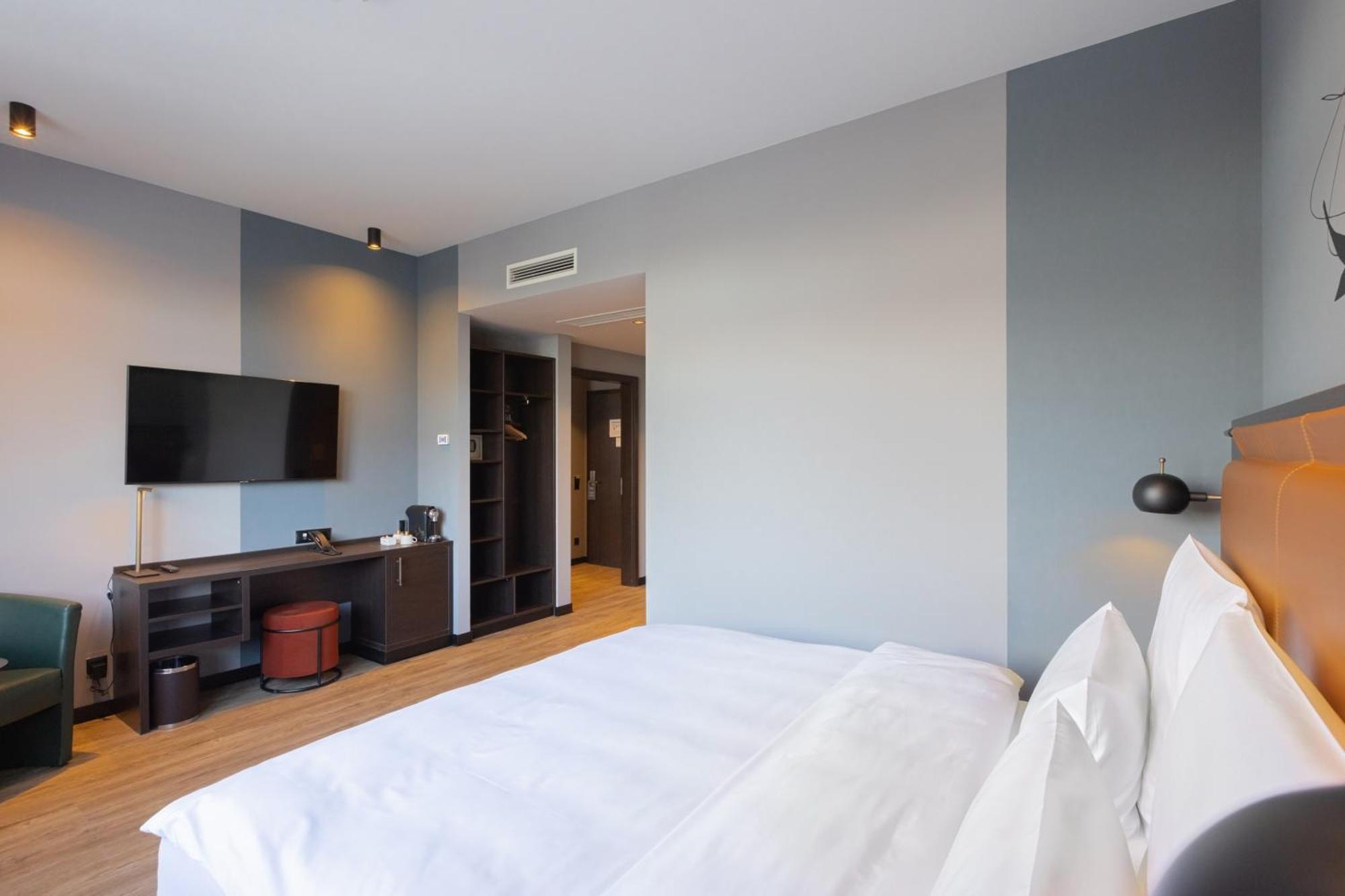 Titanic Comfort Kurfuerstendamm 3* Berlin