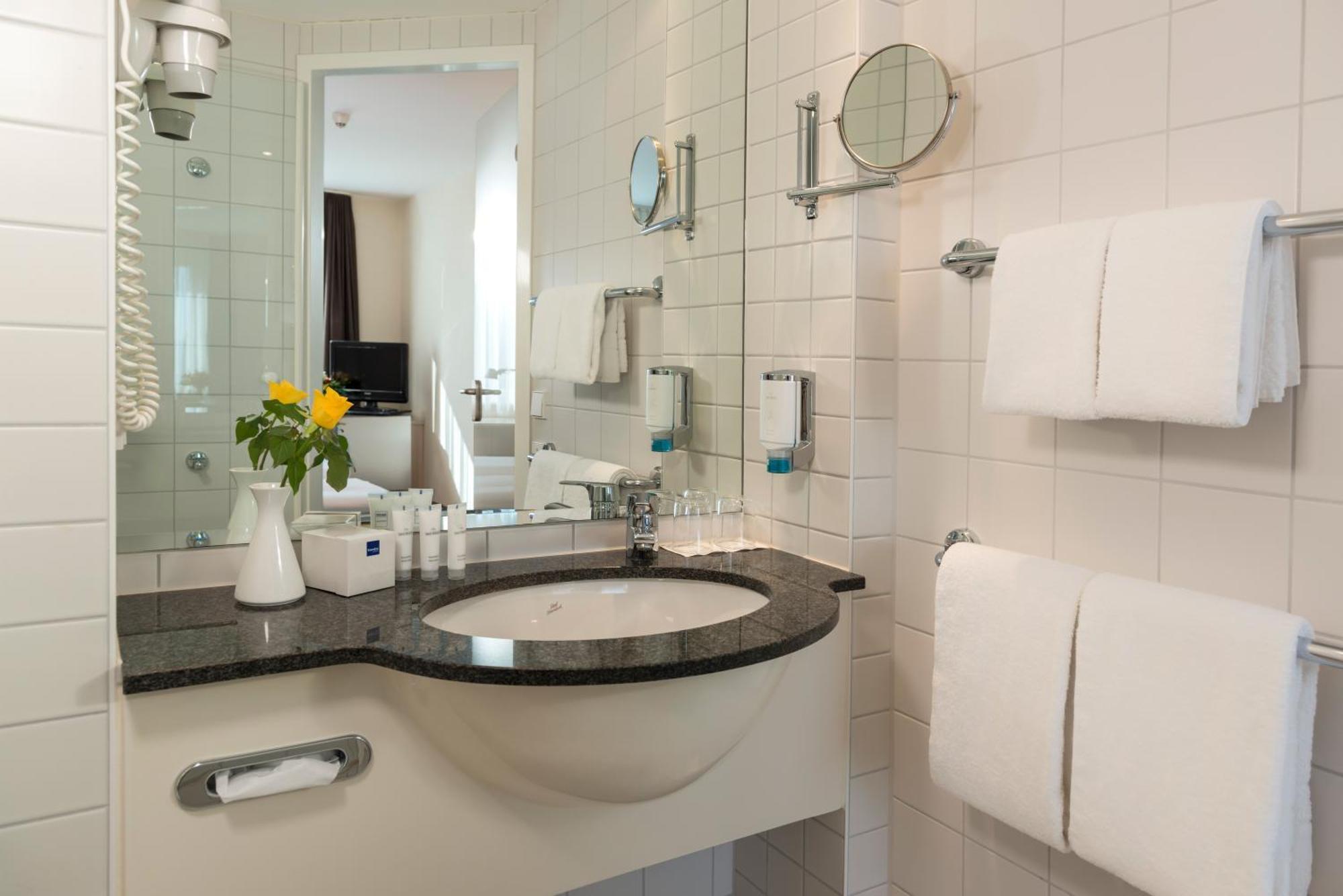 Essential By Dorint Berlin-adlershof Berlin