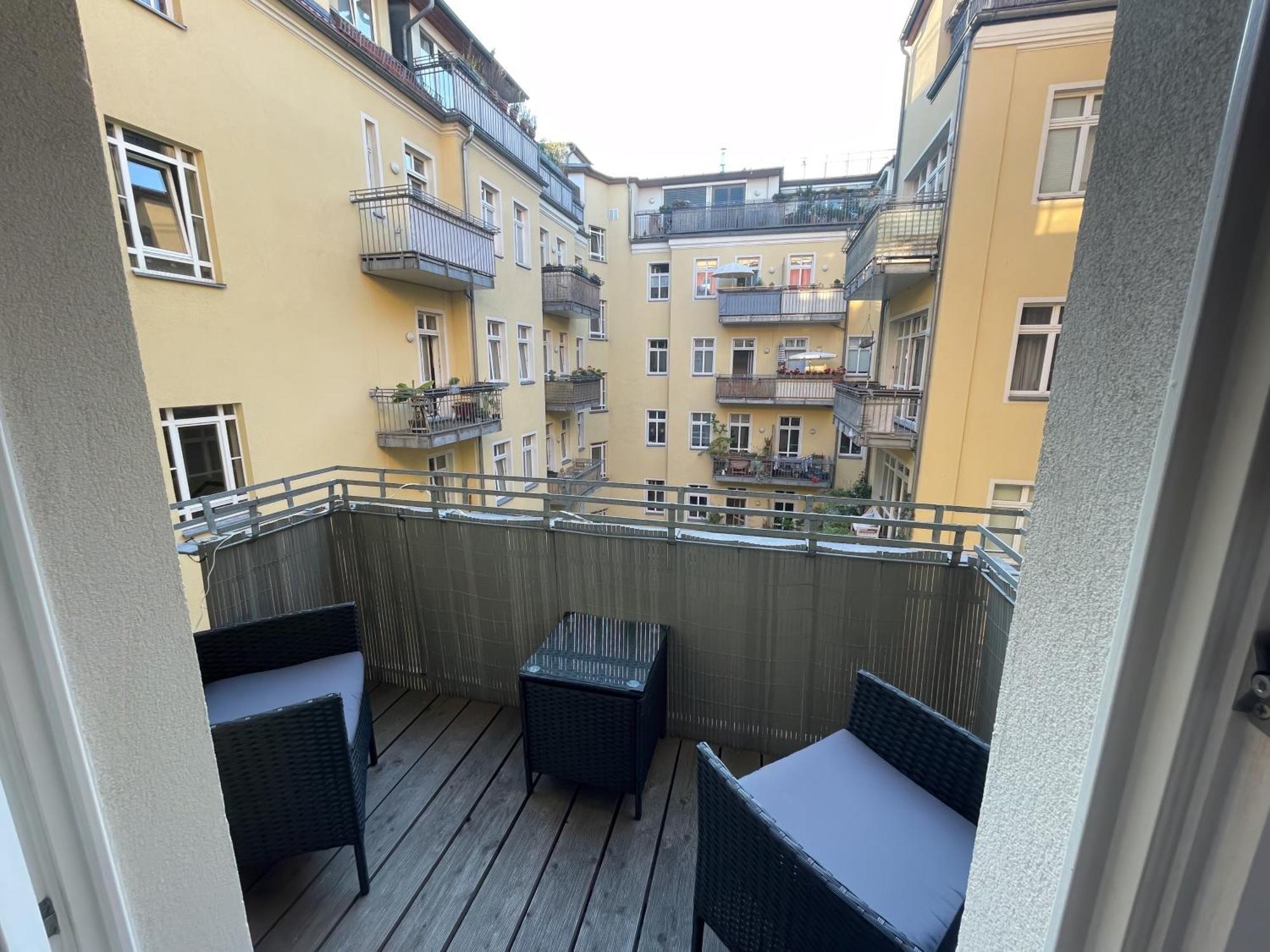 Bevoflats Altbauwohnung Mit Balkon Prenzlauer Berg Berlin