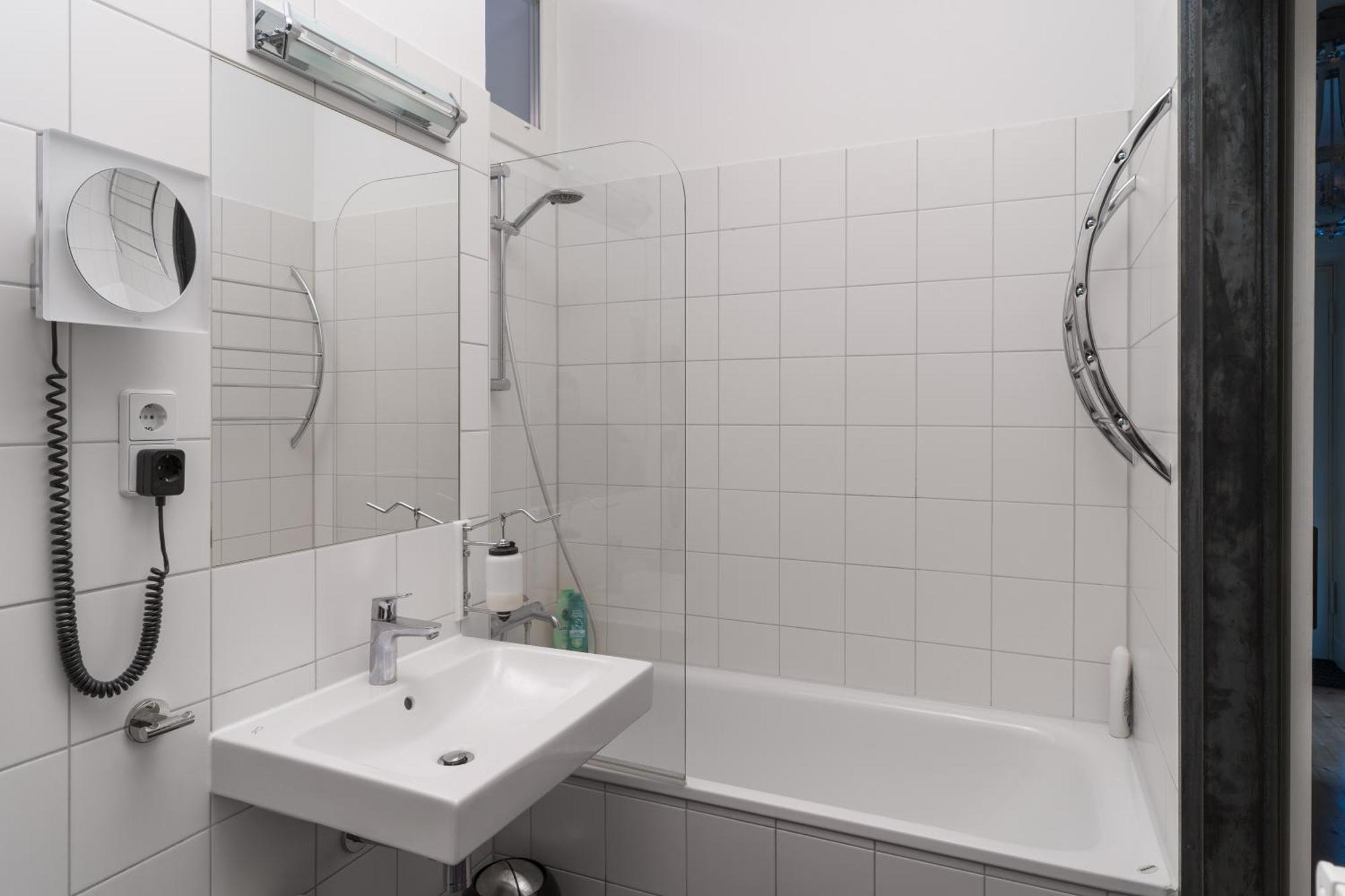 Apartment Bevoflats Altbauwohnung Mit Balkon Prenzlauer Berg