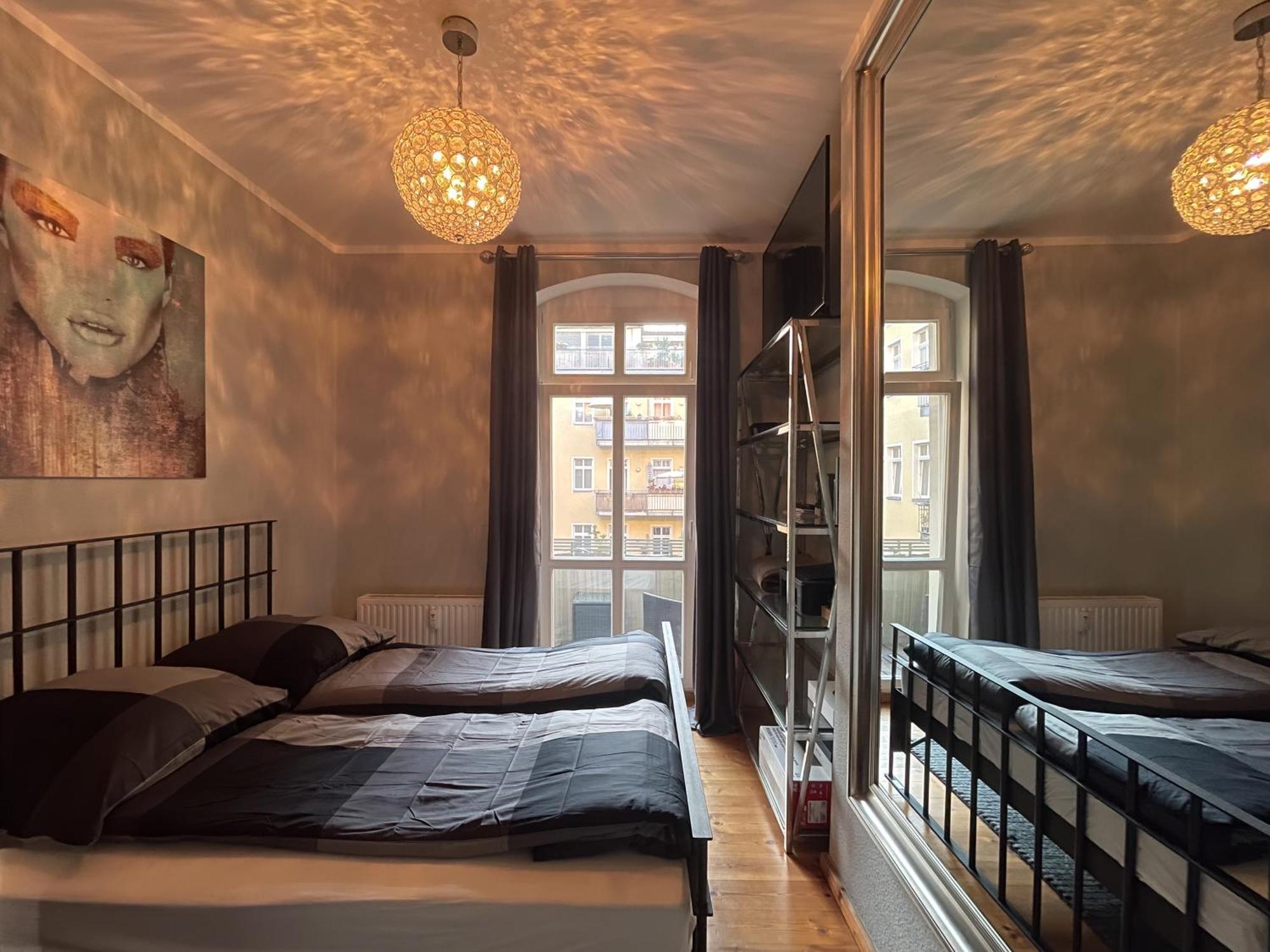 Apartment Bevoflats Altbauwohnung Mit Balkon Prenzlauer Berg