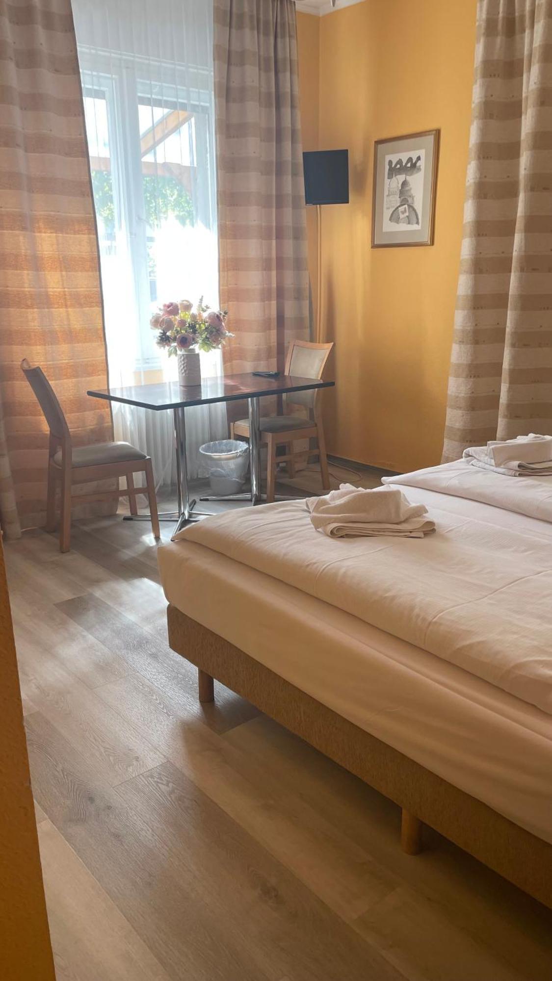 Spreewitz Am Kurfuerstendamm Hotel 3*