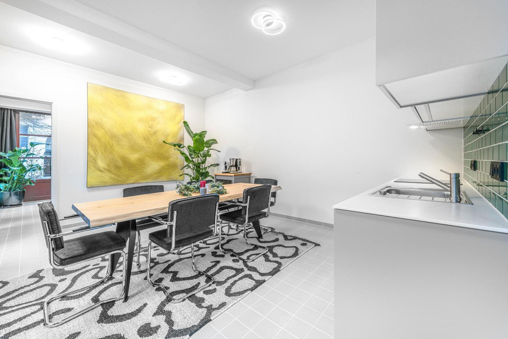 Lejlighed Mitte Loft On 2floors, 150 Qaudratmeter, 2brs, 2bathrooms, Living Room, Dinning Up To 8 Ppl