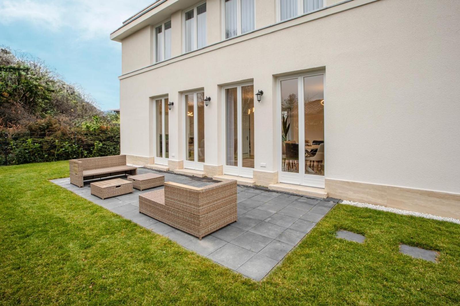 Nova Villa *