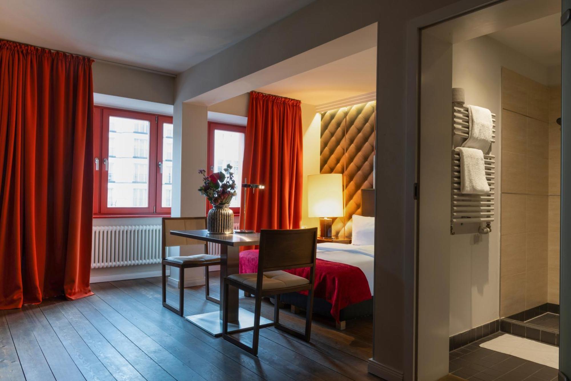 Hotel Adele Am Alex 3*