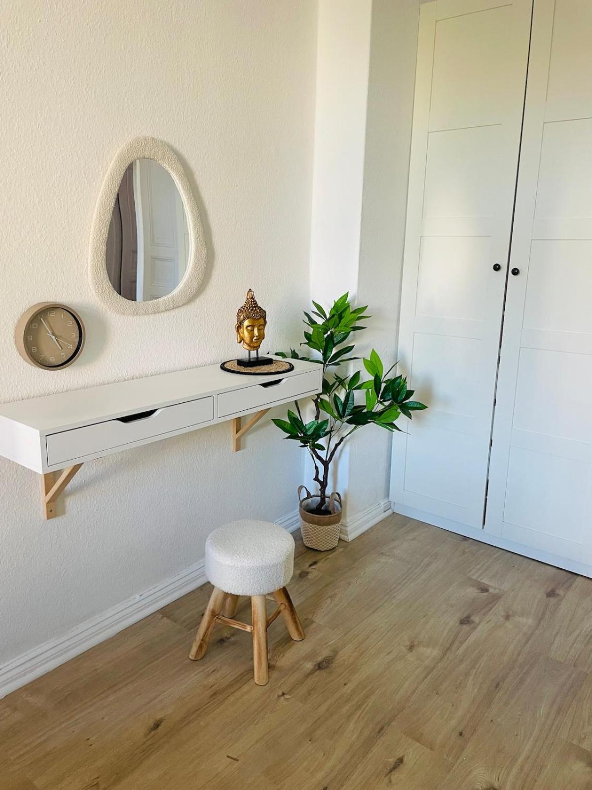 Apartment Urban Living Im Kiez Von Neukoelln 3zi 100qm