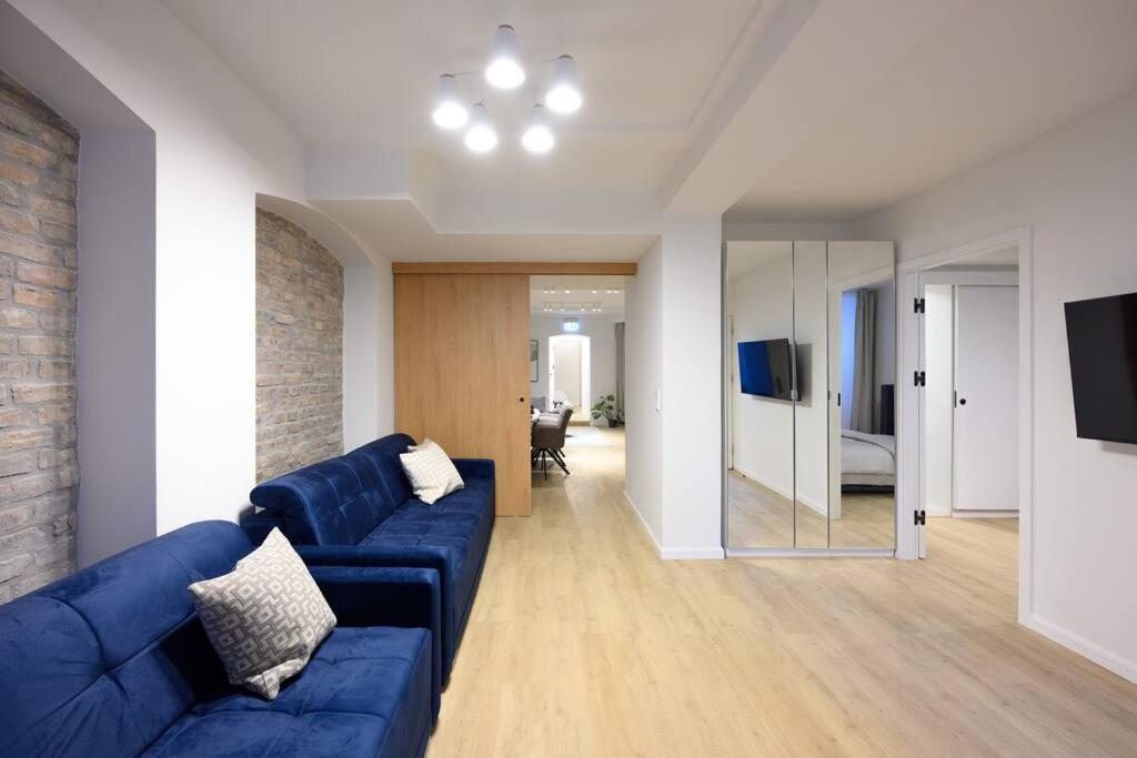 Lejlighed Huge Designer In Mitte 120 Sqm