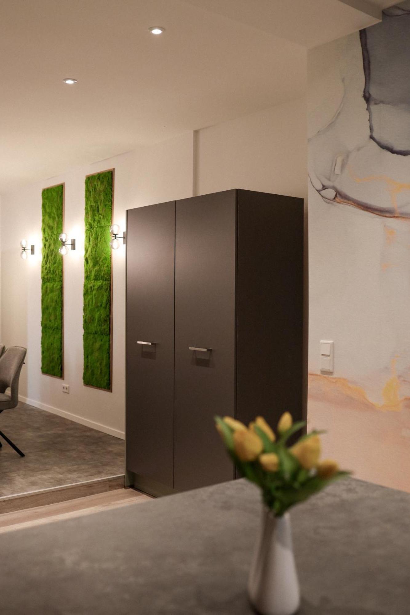 Oomph The Grand Group & Family Retreat Apartment