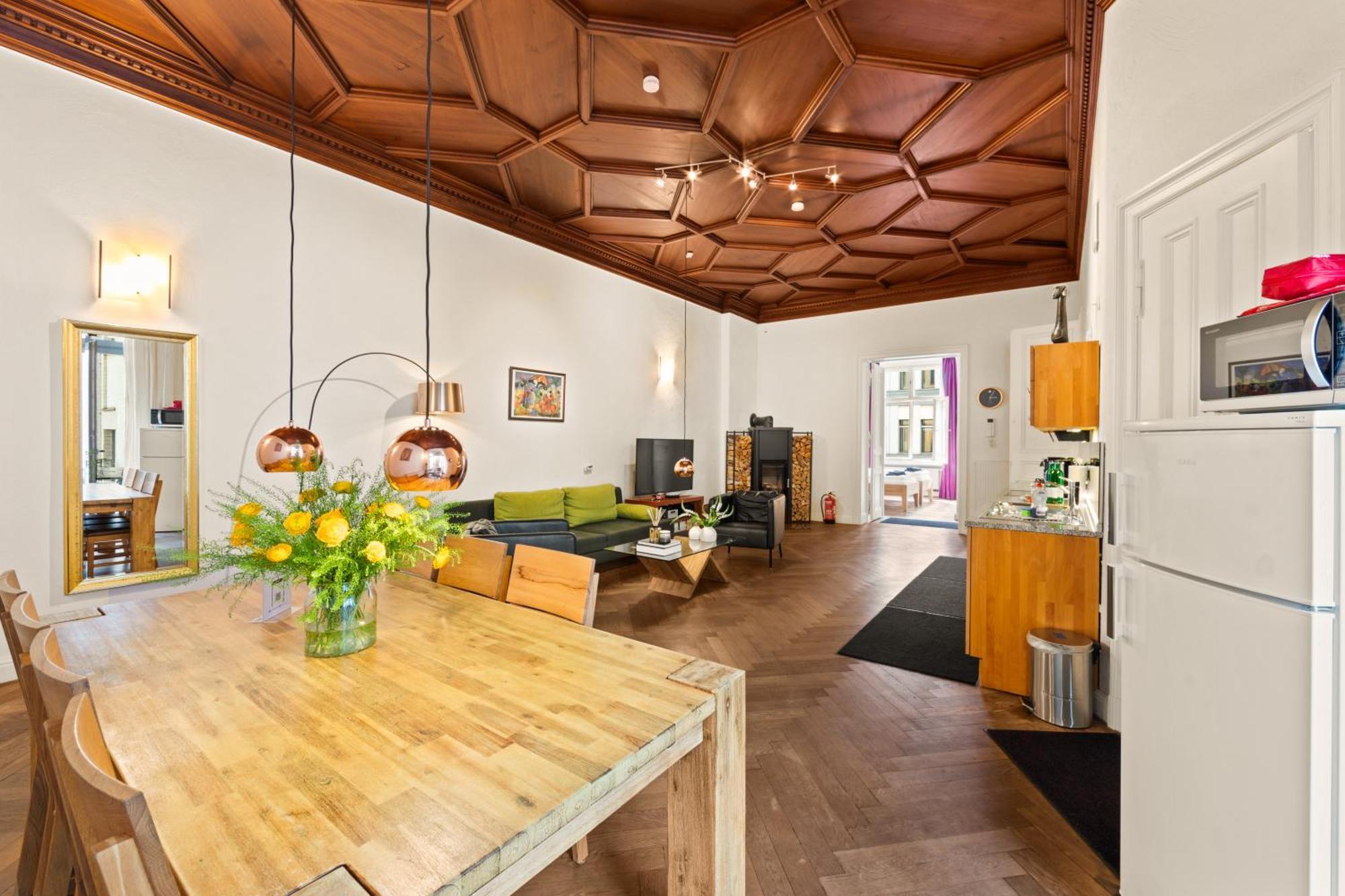 Aptc Downtown Monument4rent Near Checkpoint Charlie Berlin