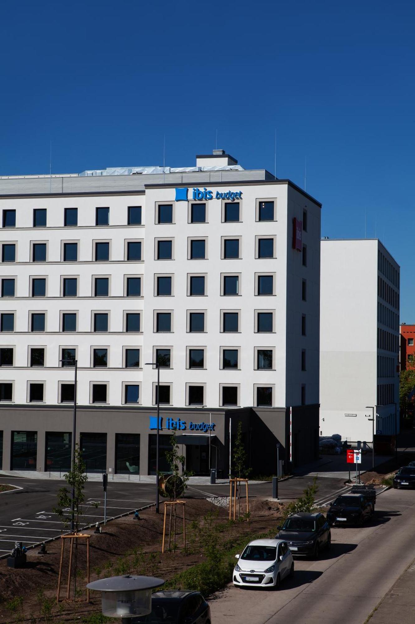 Ibis Budget Airport *