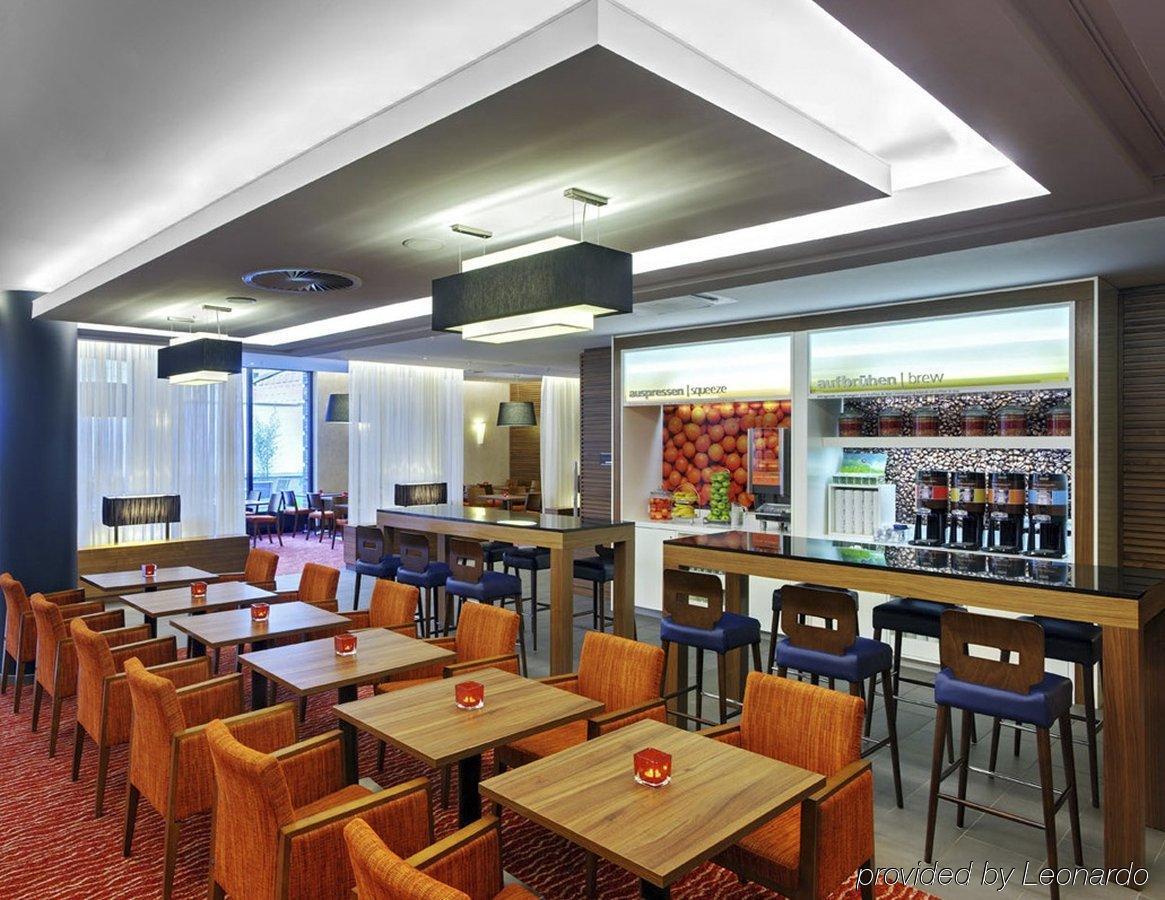 Hampton By Hilton West Hotel 3*