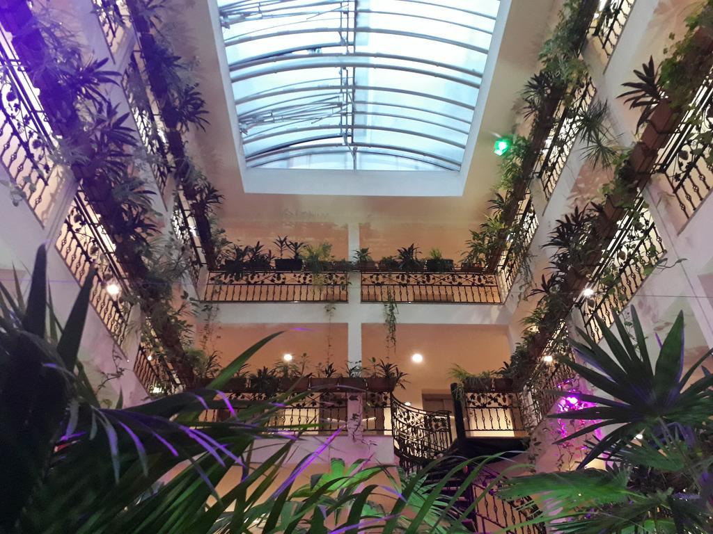 Solitaire Hotel 3*