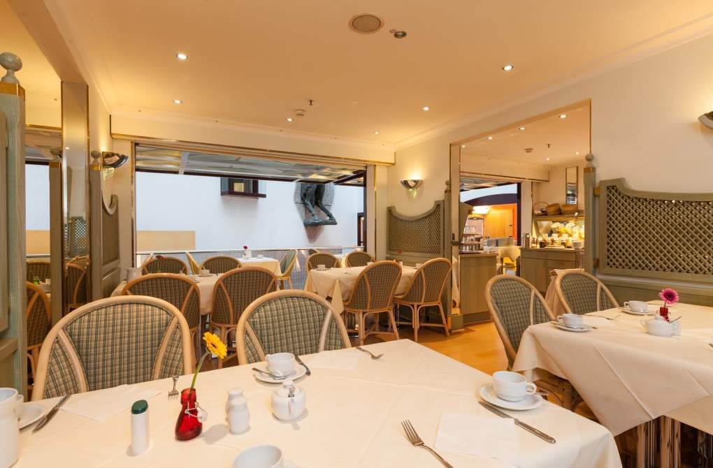 Living Grosser Kurfuerst Hotel 4*
