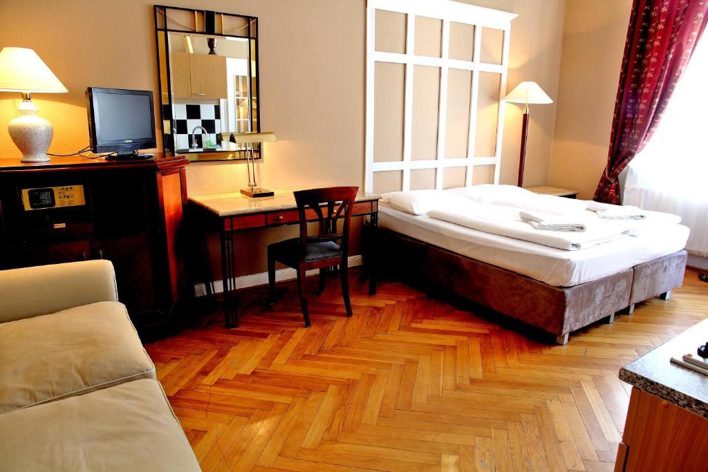 Hotel Am Adenauerplatz
