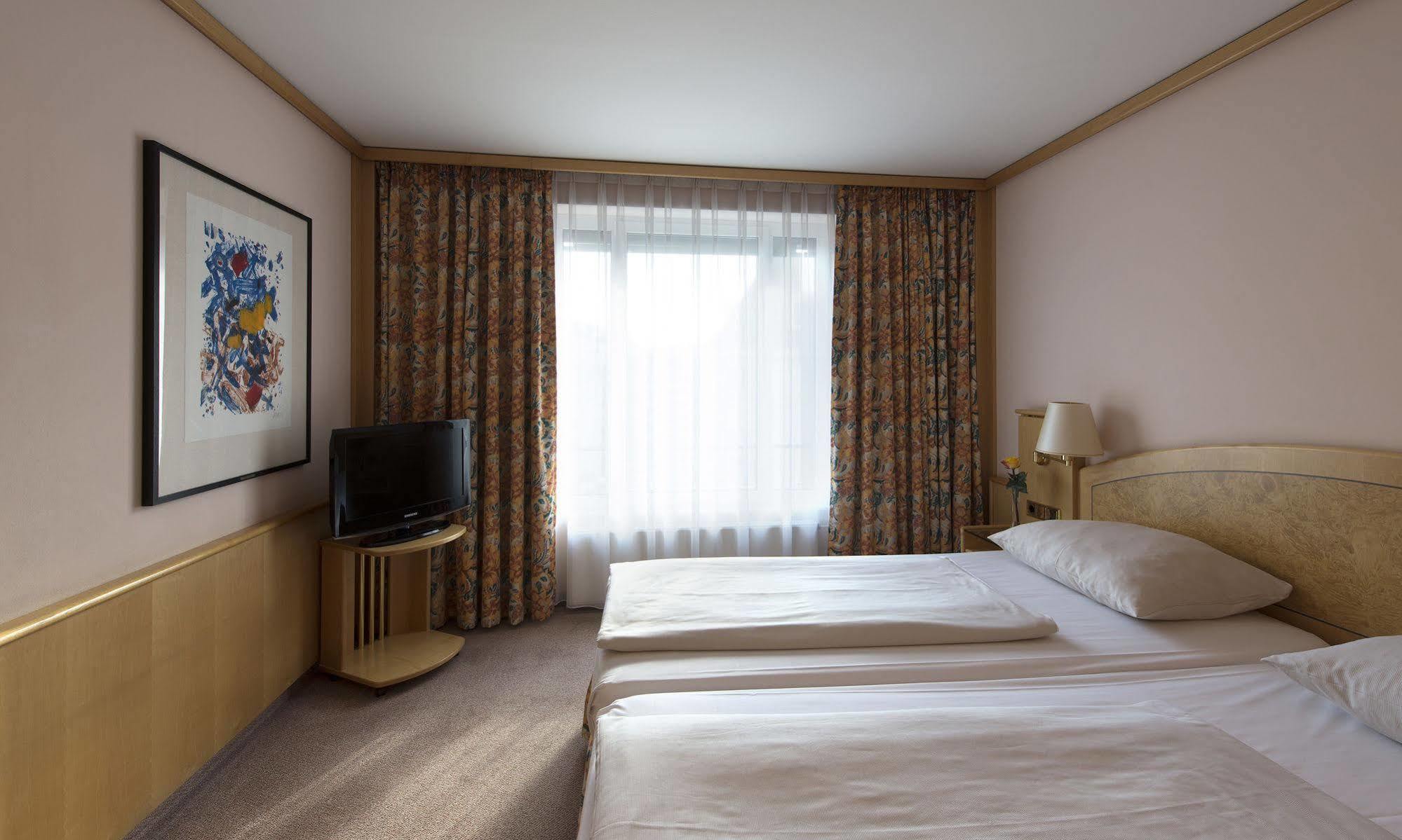 Living Grosser Kurfuerst Hotel Berlin