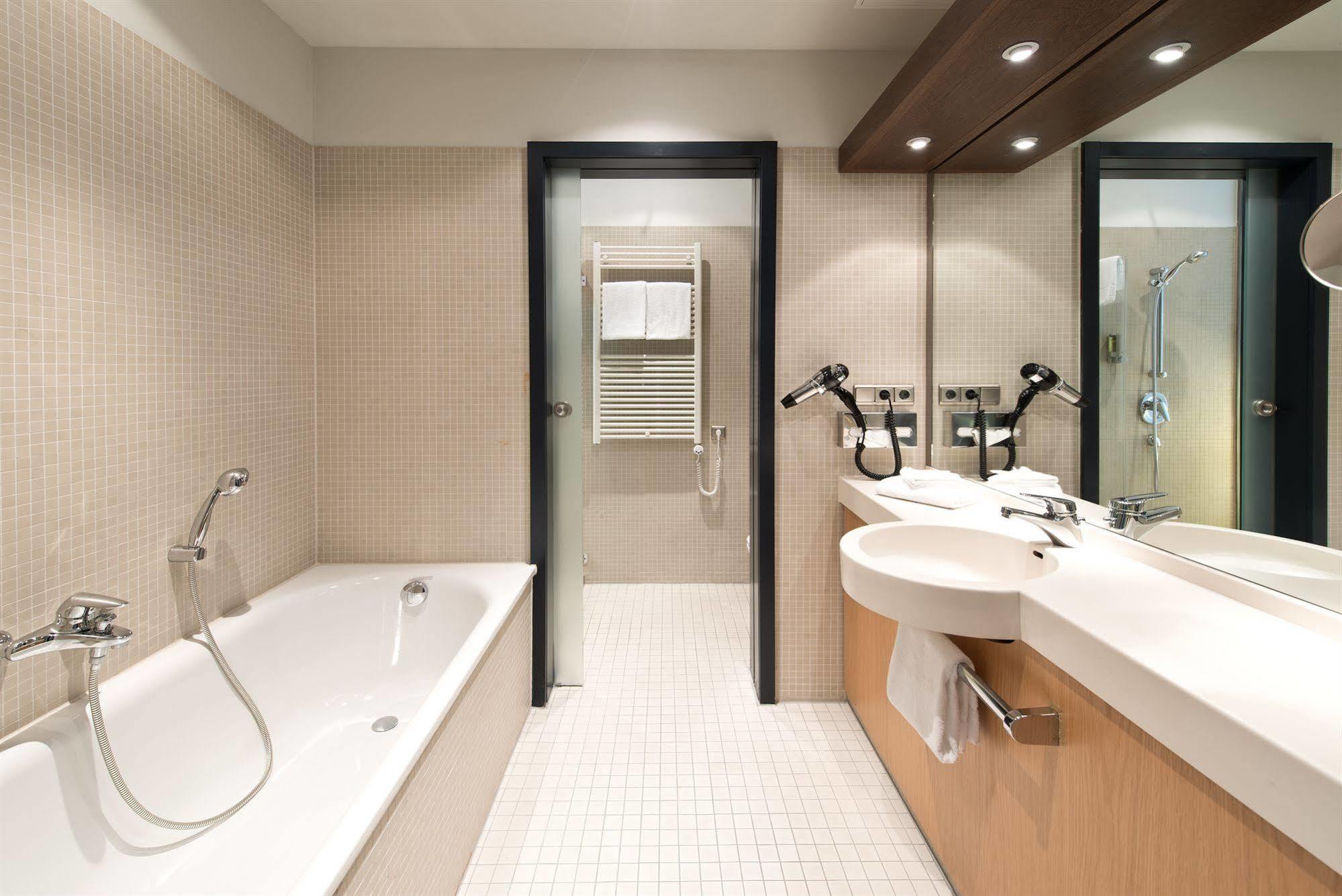 Hotel Adrema 4*