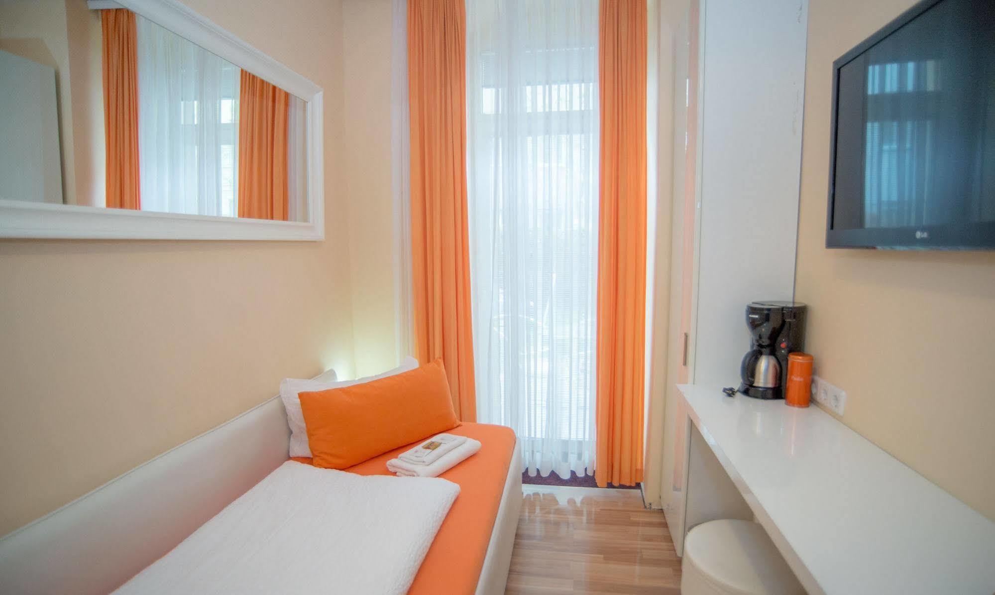 Guest house City Guesthouse Pension Berlin Berlin