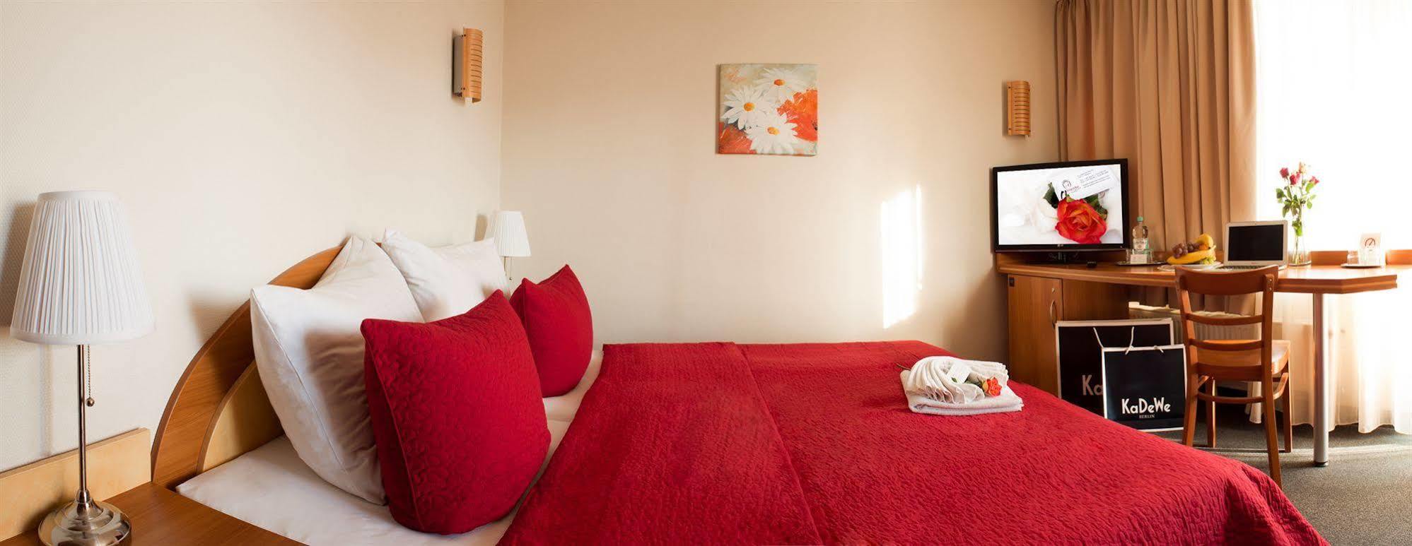 Hotel Ambiente 3*
