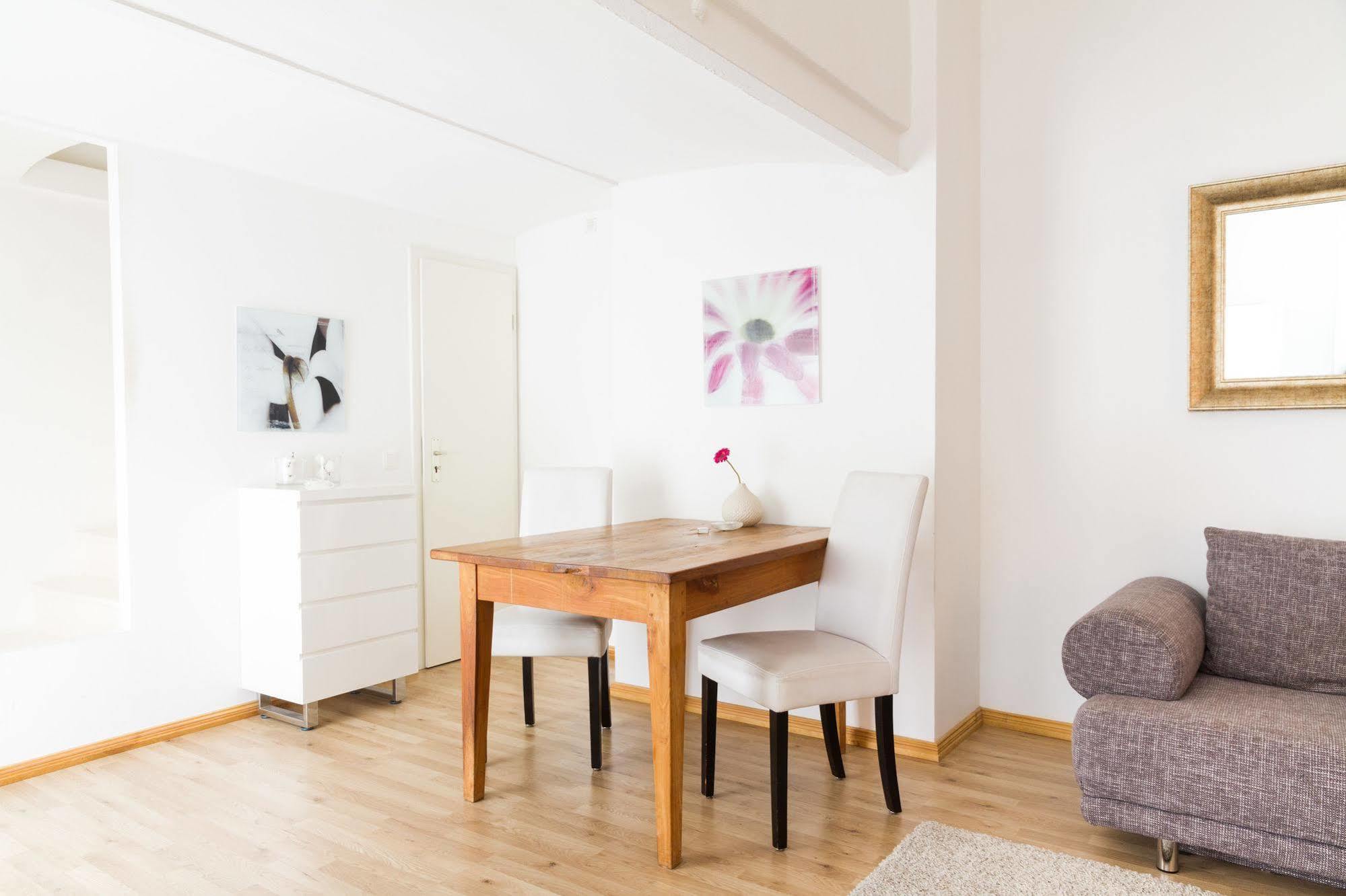 Apartments Berlin Leberstrasse 58