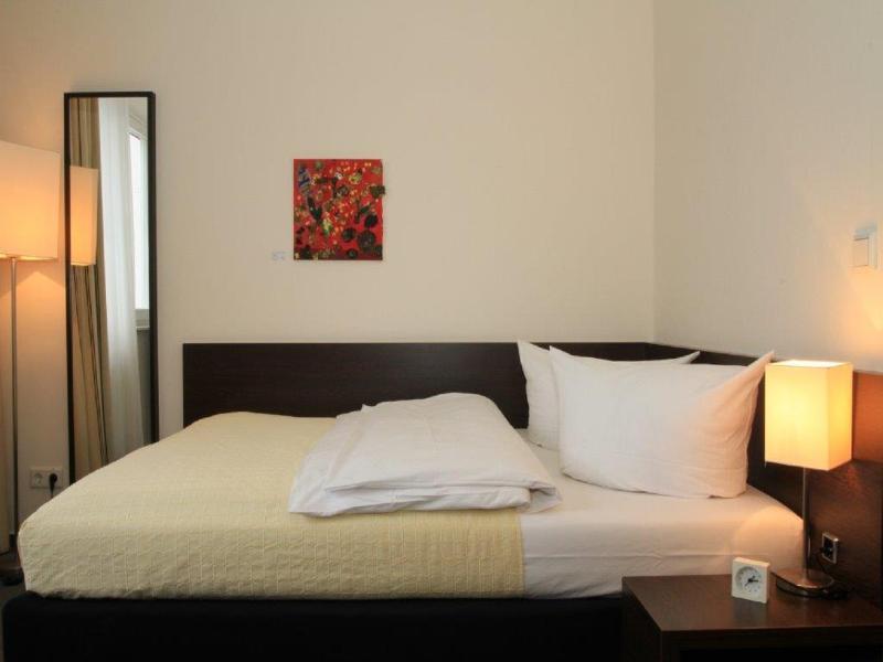 Hotel Luetzow 3*