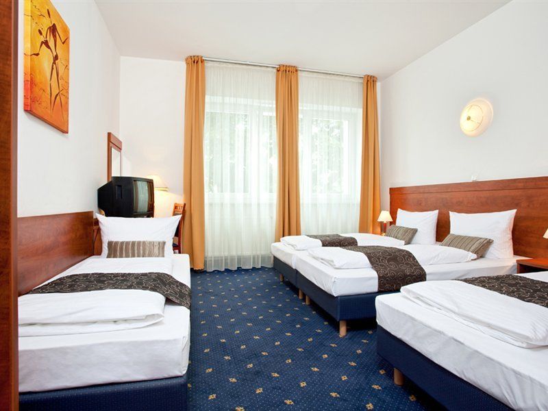 Hotel Atrium Charlottenburg 3*