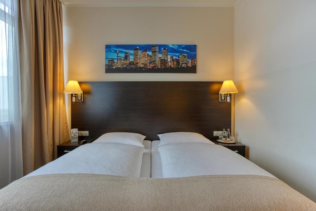 Titanic Comfort Kurfuerstendamm 3*