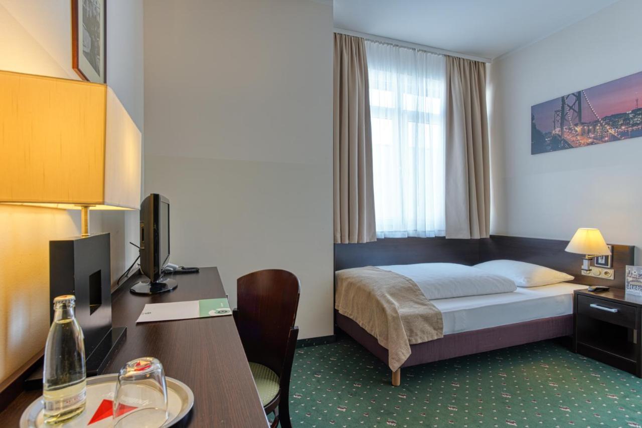 Titanic Comfort Kurfuerstendamm 3*