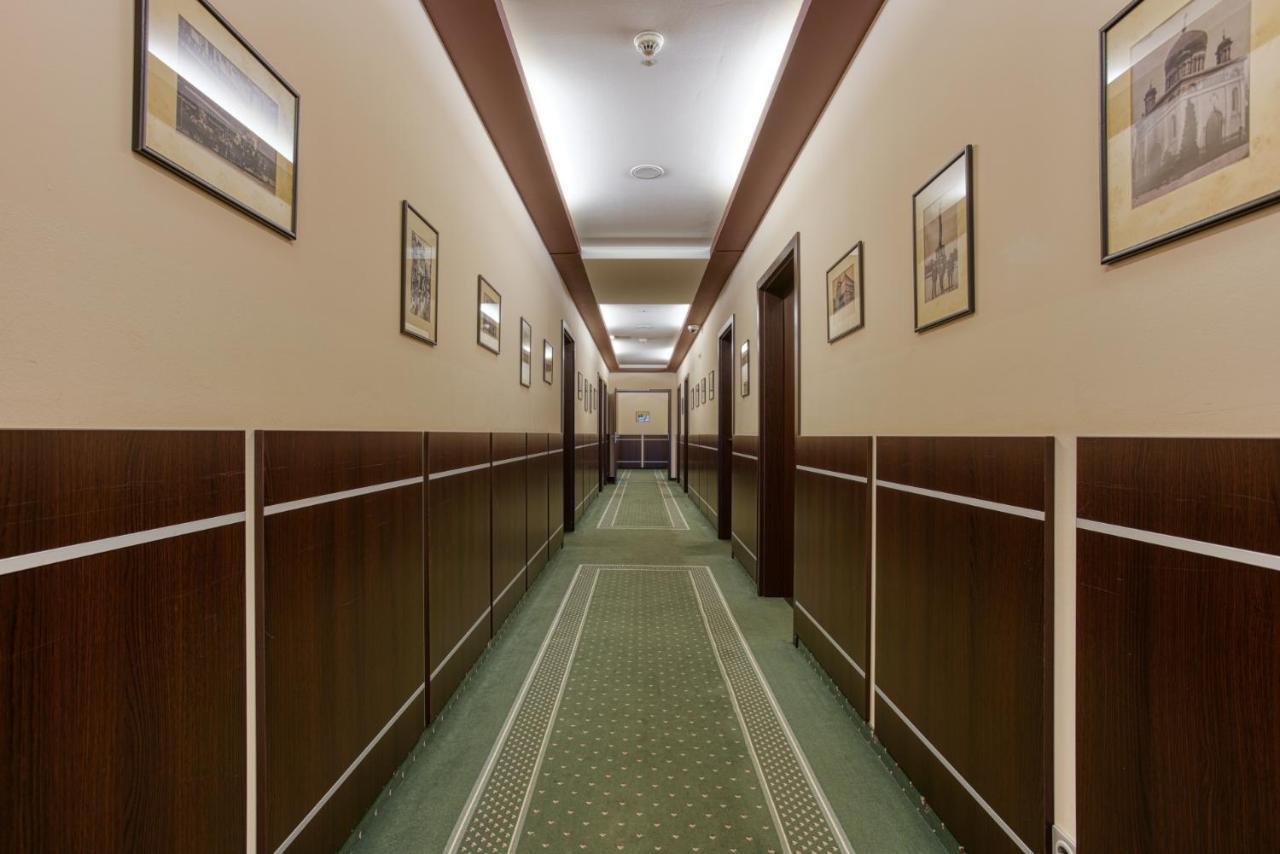 Titanic Comfort Kurfuerstendamm 3*