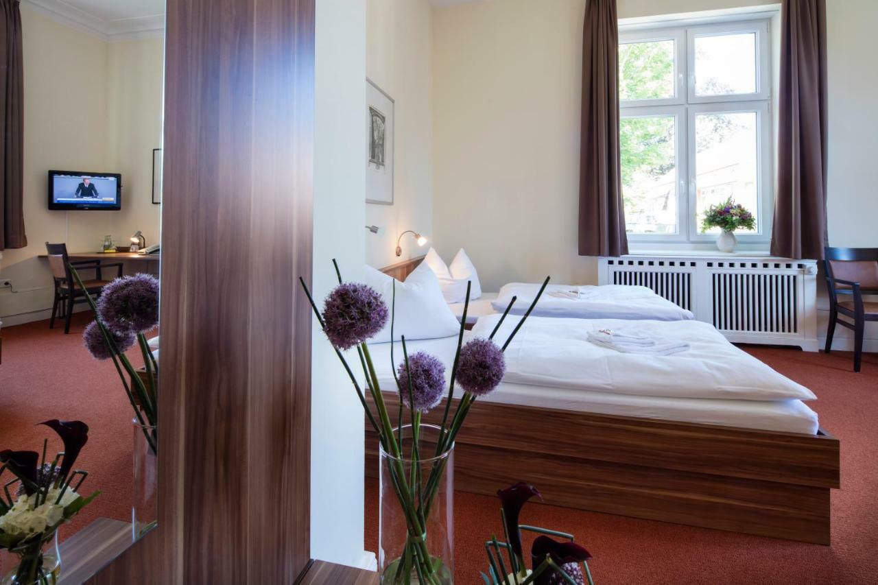 Europaeische Akademie 3* Berlin