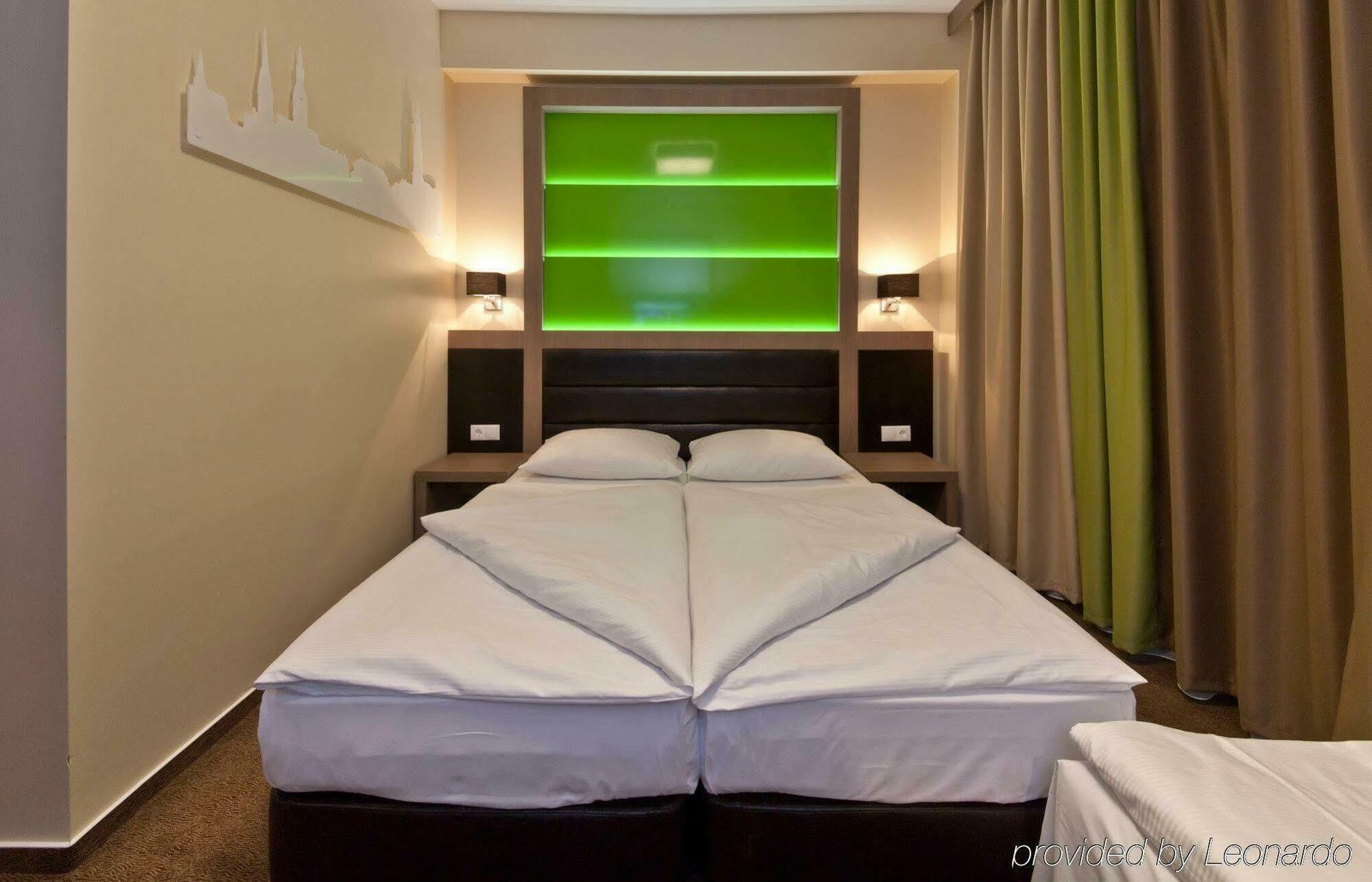 Select Style Hotel