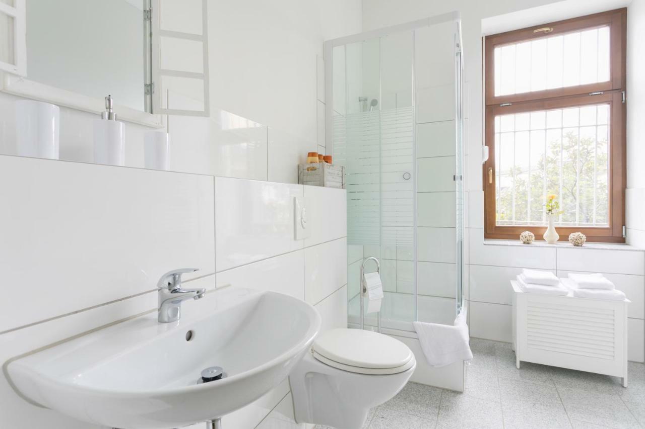 City Studio For 4, Near Sonnenallee Apartment *