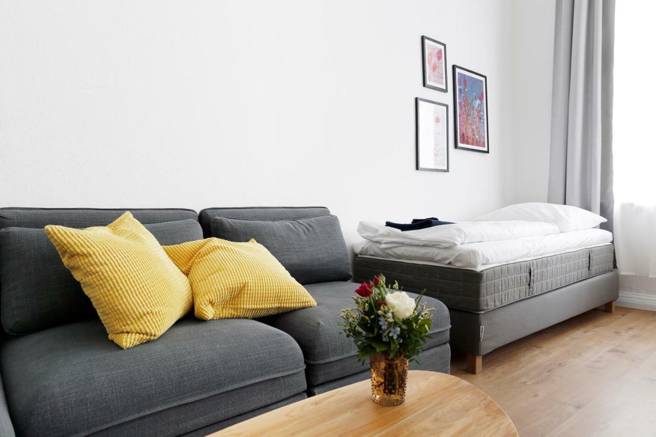 Greif By Rockchair L Superhost Status L 2 Bedrooms Boxspringbeds In Center - Cozy Family & Business Flair Welcomes You! Apartment Berlin