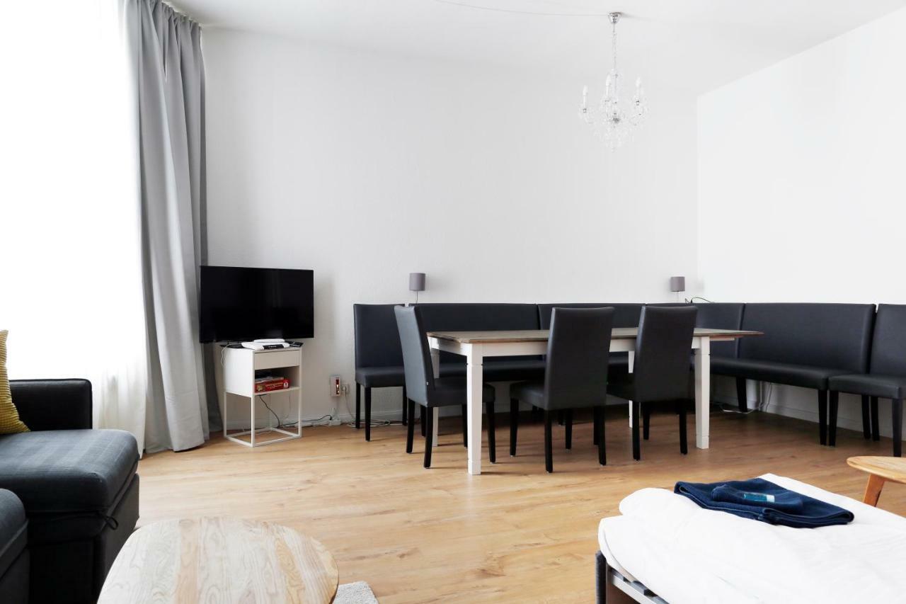 Greif By Rockchair L Superhost Status L 2 Bedrooms Boxspringbeds In Center - Cozy Family & Business Flair Welcomes You! * Berlin