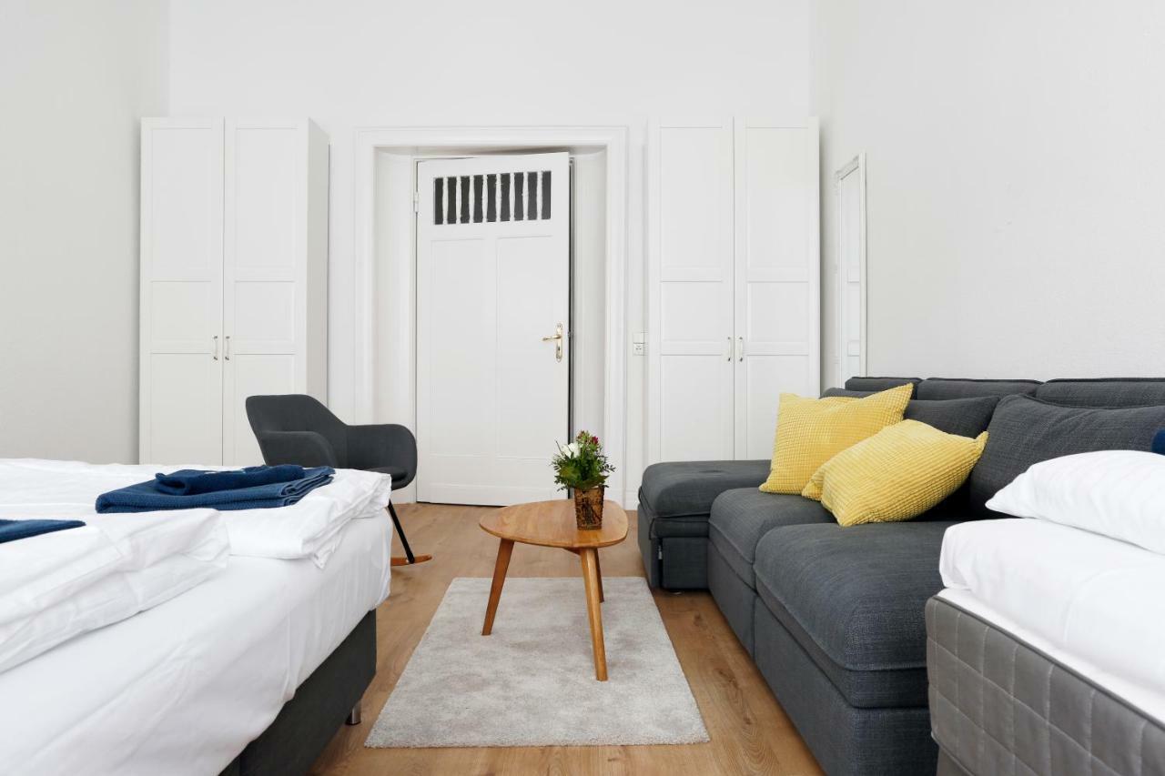 Greif By Rockchair L Superhost Status L 2 Bedrooms Boxspringbeds In Center - Cozy Family & Business Flair Welcomes You! Berlin