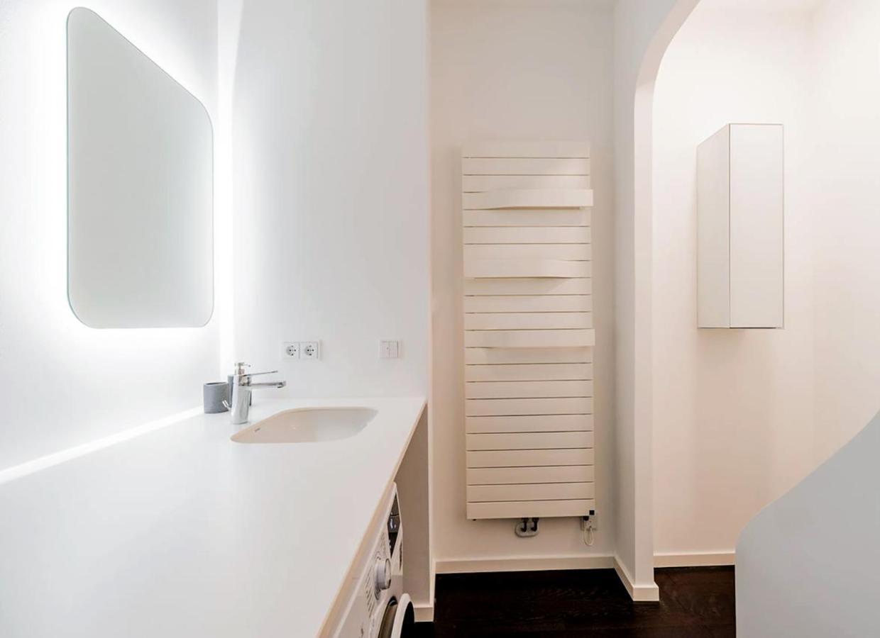 Aussergewohnliches Luxus-apartment Direkt An Der Spree - Extraordinary Luxury Right At River Side Apartment *