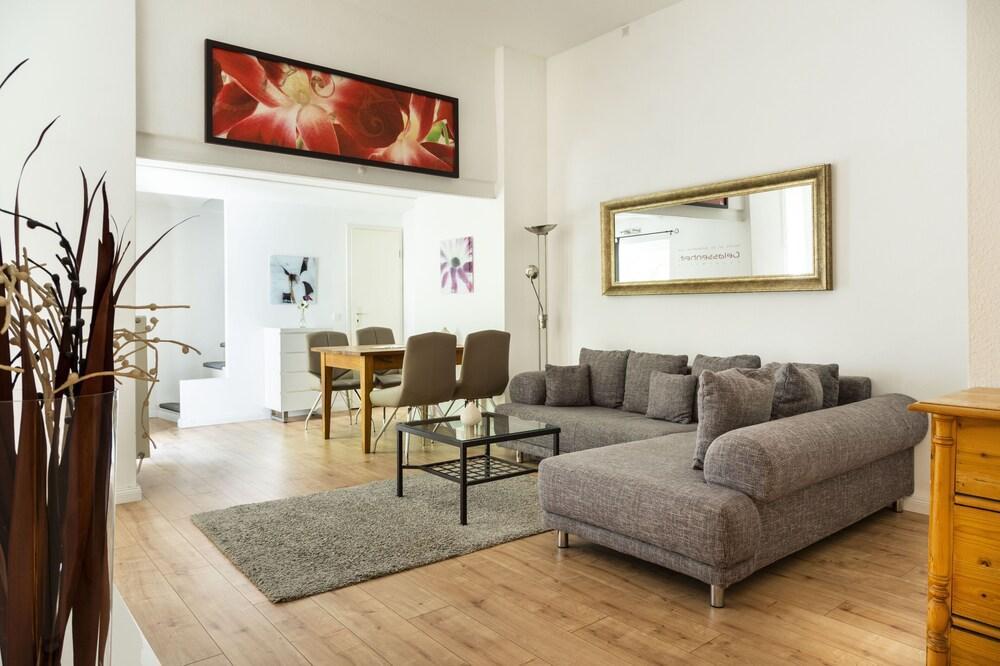 Apartments Berlin Leberstrasse 58